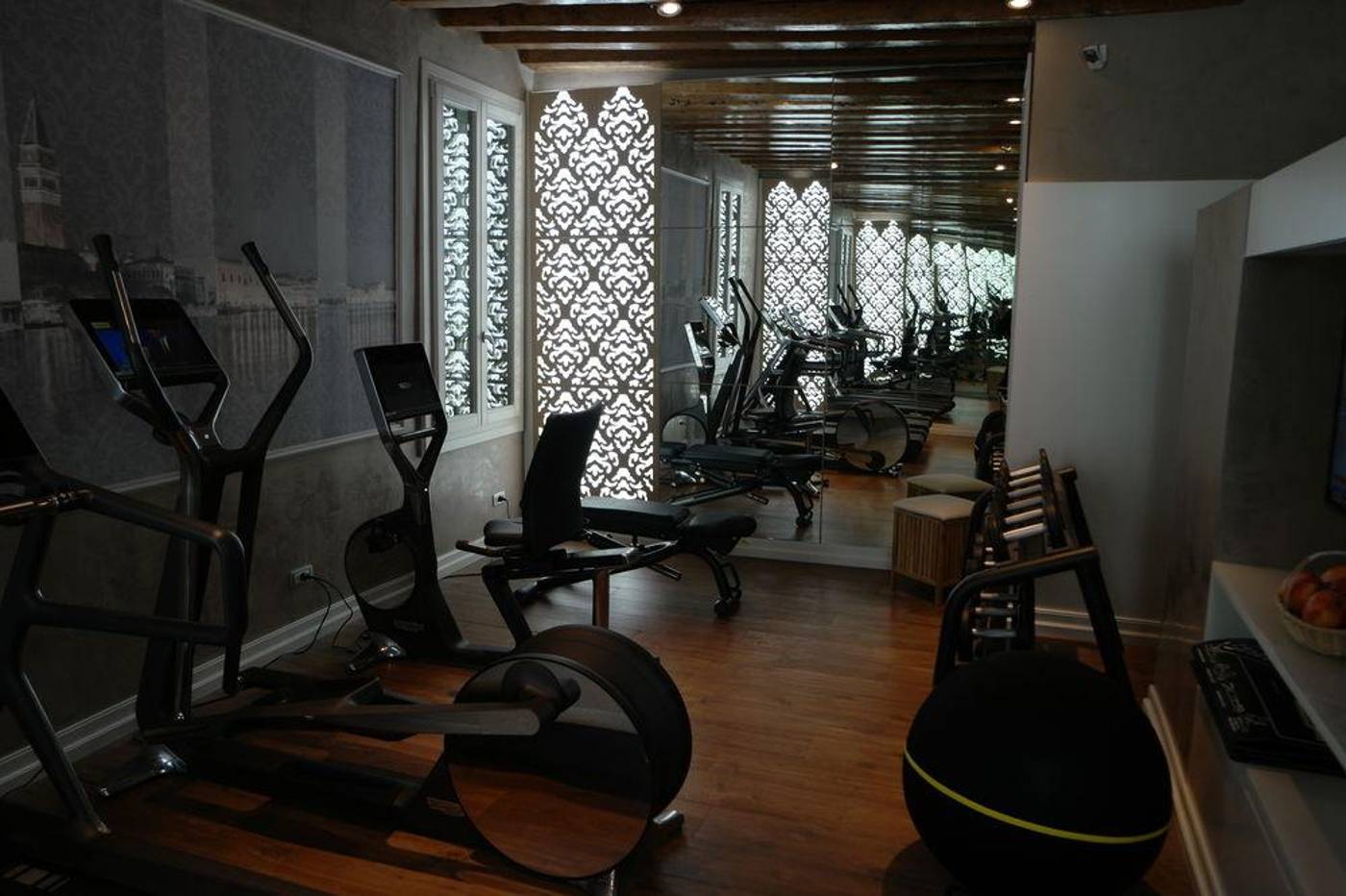 Savoia---Jolanda-Sports-and-Entertainment-38