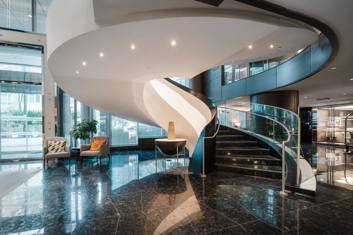 Paradox-Hotel-Vancouver-Lobby-2