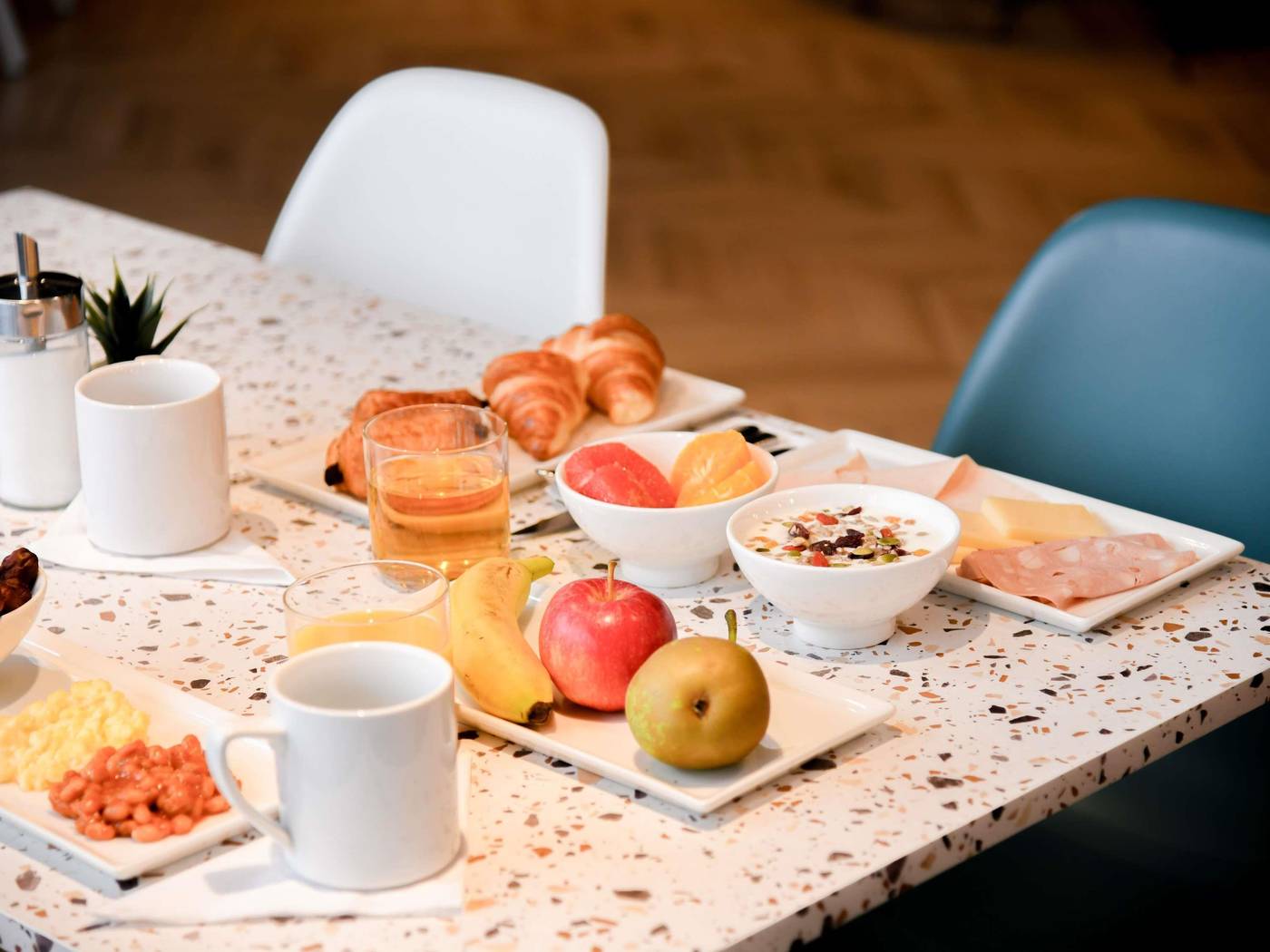 Ibis-Paris-Gare-du-Nord-Chateau-Landon-10th-Hotel-Restaurant-35