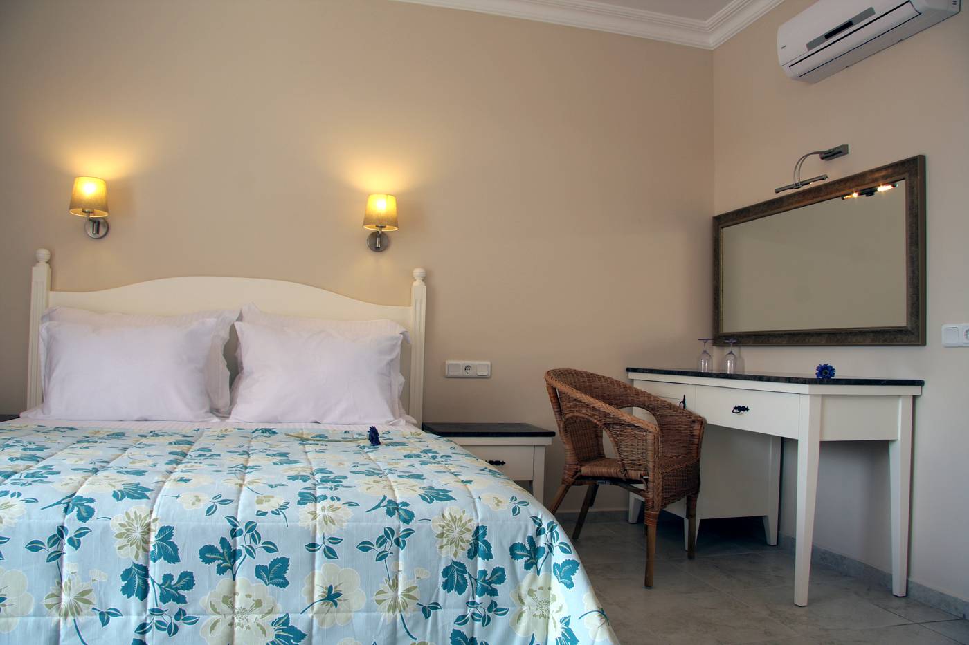 The-Blue-Lagoon-Hotel-Room-16