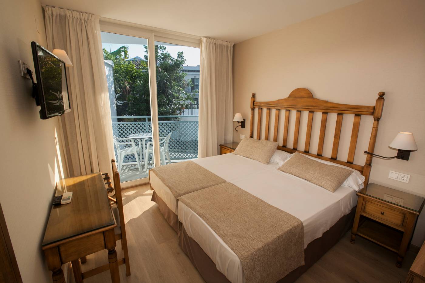 Villa-Flamenca-Room-13