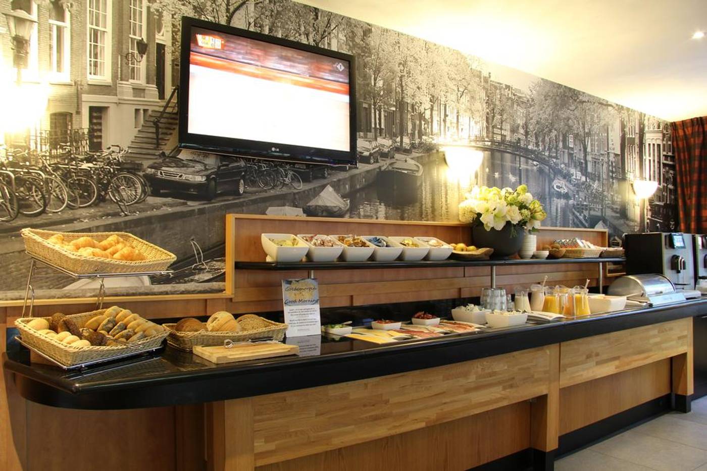 Bastion-Hotel-Amsterdam-Airport-Restaurant-14