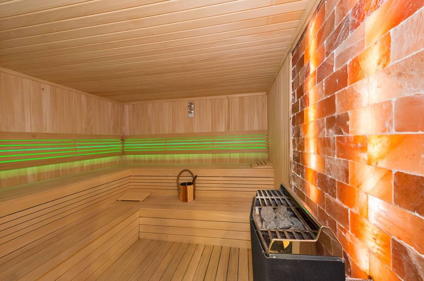 Darkmen-Hotel-Sports-and-Entertainment-47