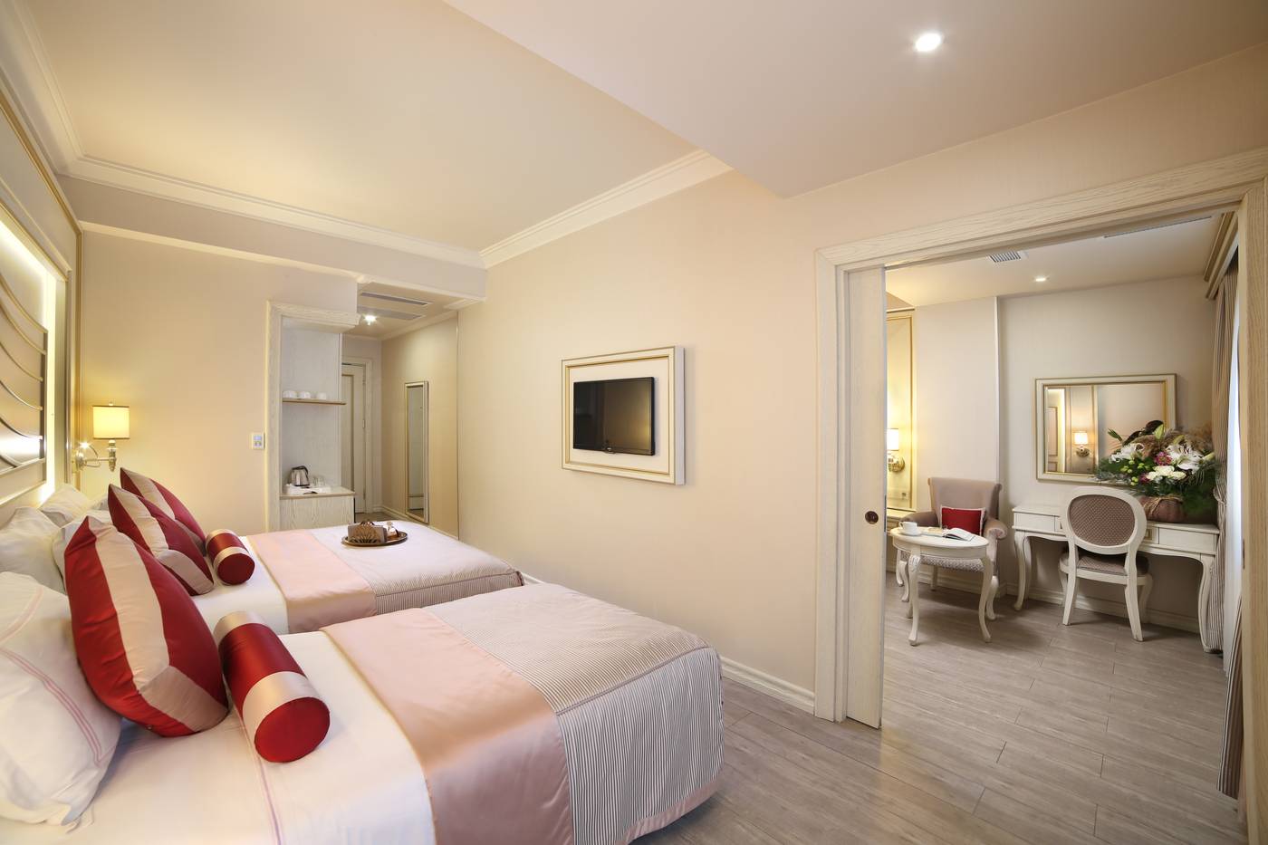 Halifaks-Hotel-Room-18