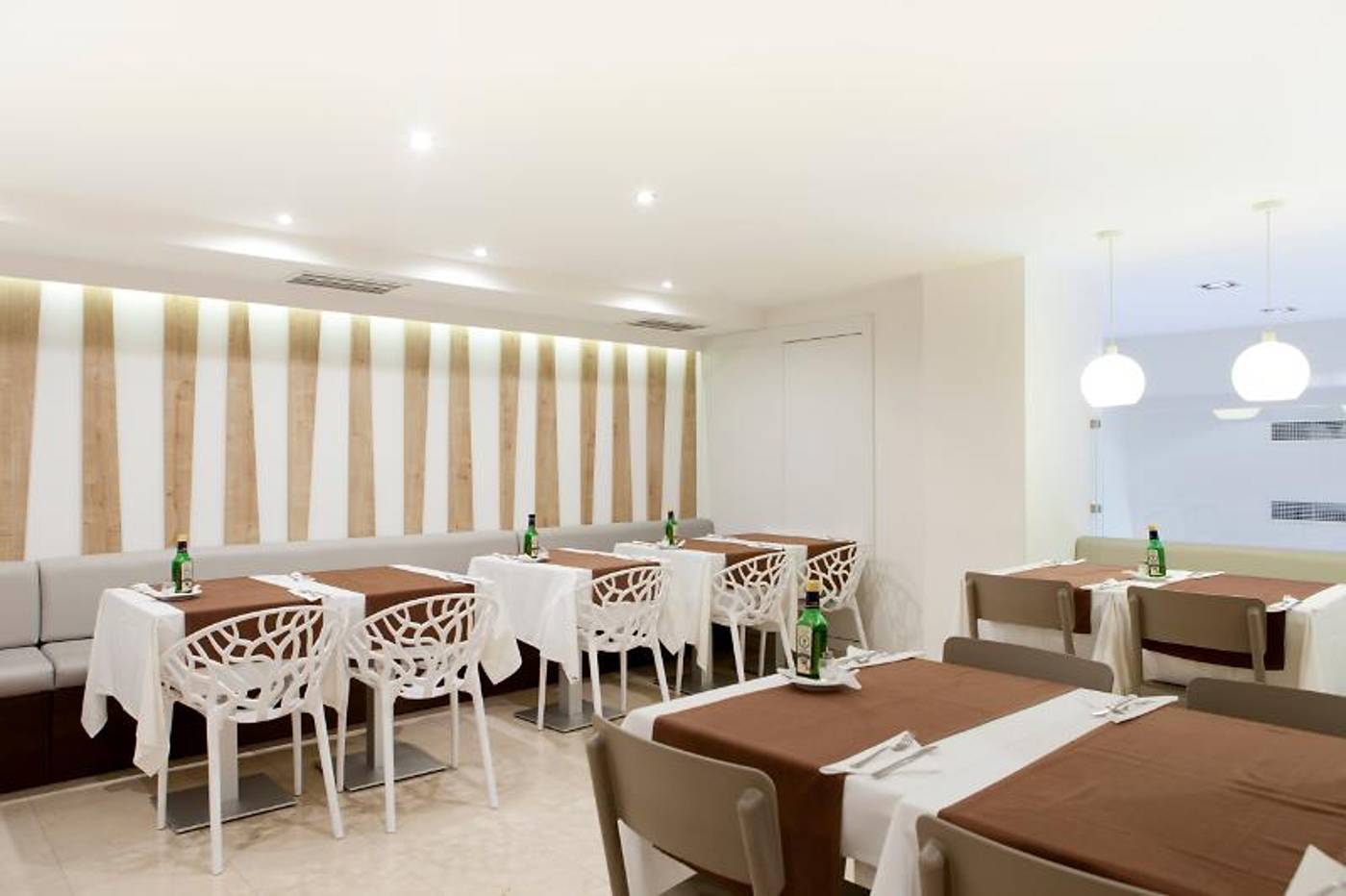 Espahotel-Plaza-de-Espana-Restaurant-9