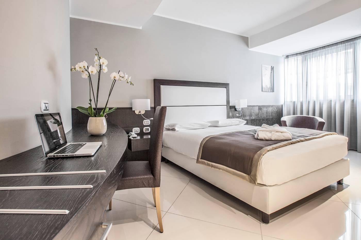 Marconi Hotel-Italy-RENDE-Room-7