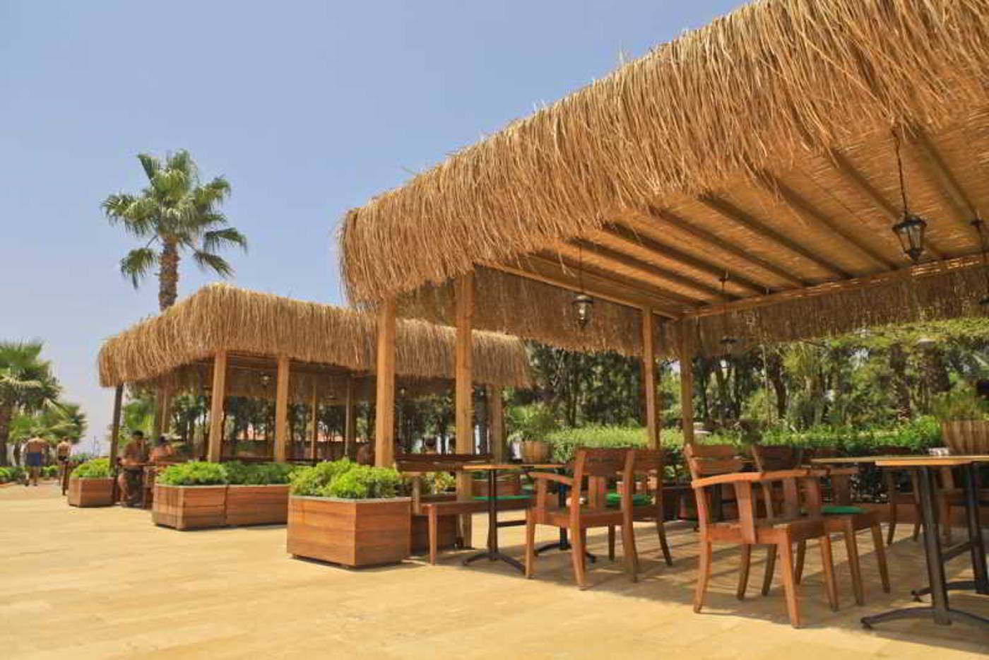 Club-Turtas-Beach-Hotel-Bar-16