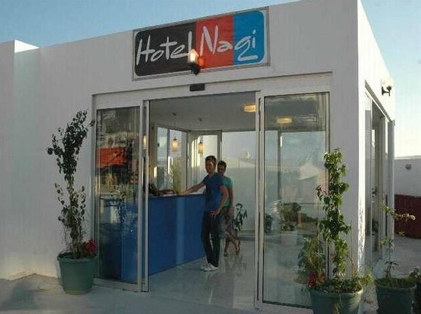 Nagi-Beach-Hotel-Lobby-18