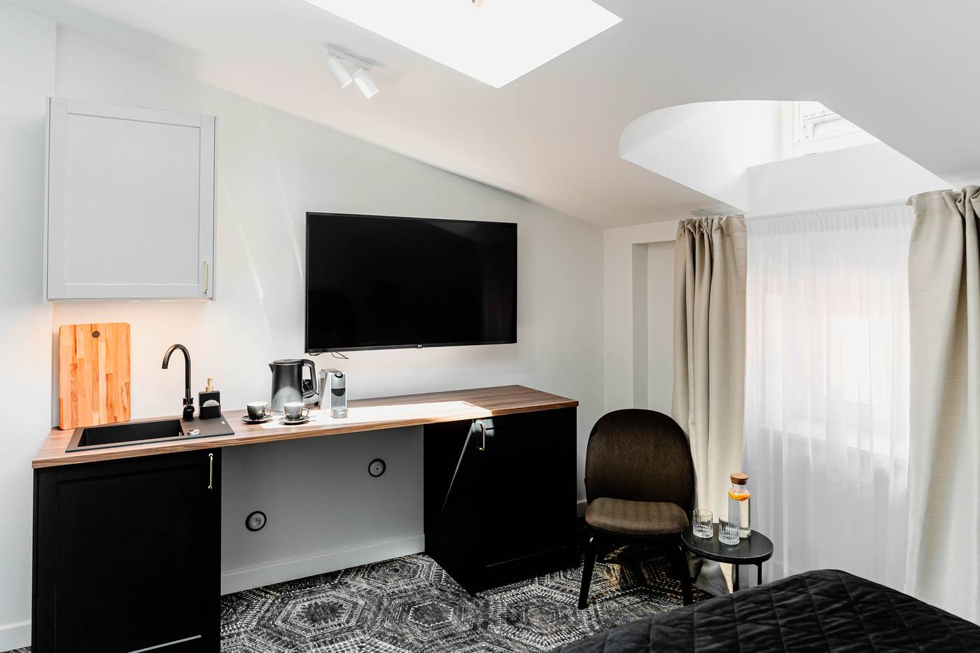 N33-Premium-Apartments-Old-Town---Destigo-Hotels-Room-6