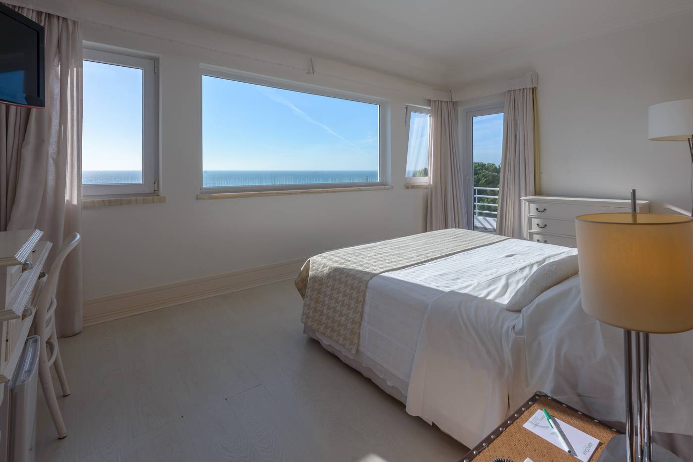 Amazonia-Estoril-Hotel-Room-21