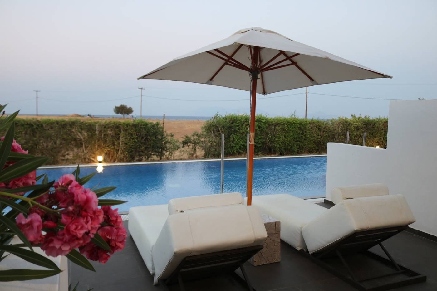 Sovereign-Beach-Hotel-Room-17