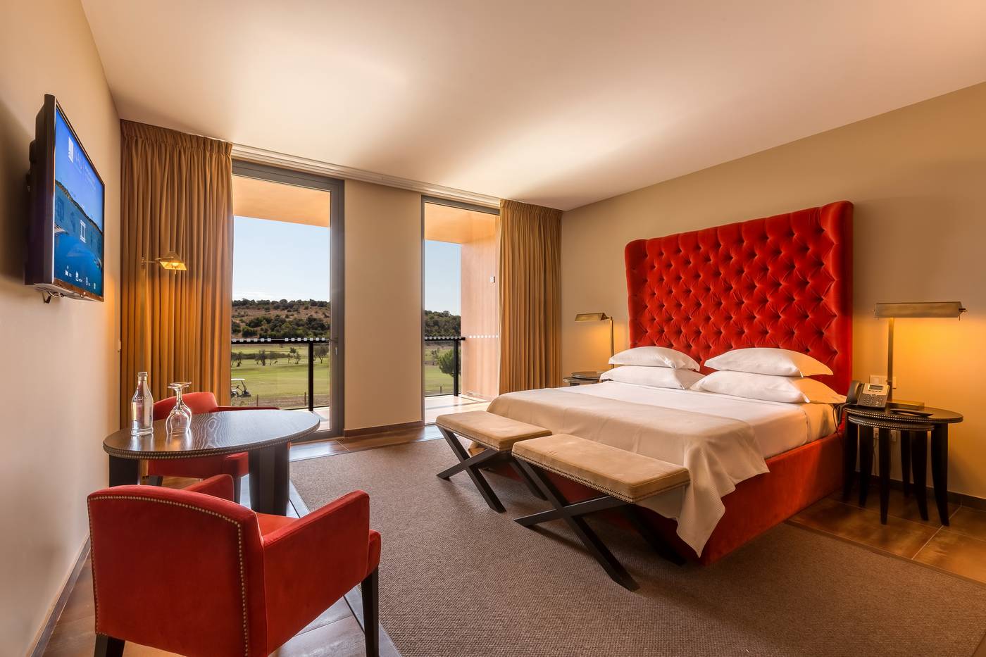 Morgado-Golf---Country-Club-Room-12