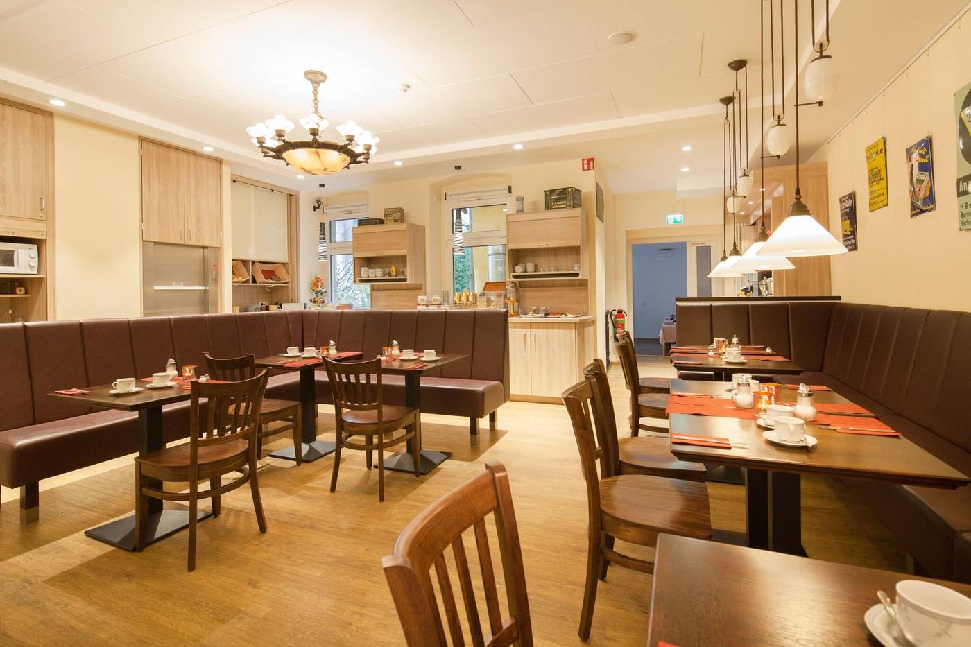 Hotel-Pension-Kastanienhof-Restaurant-16