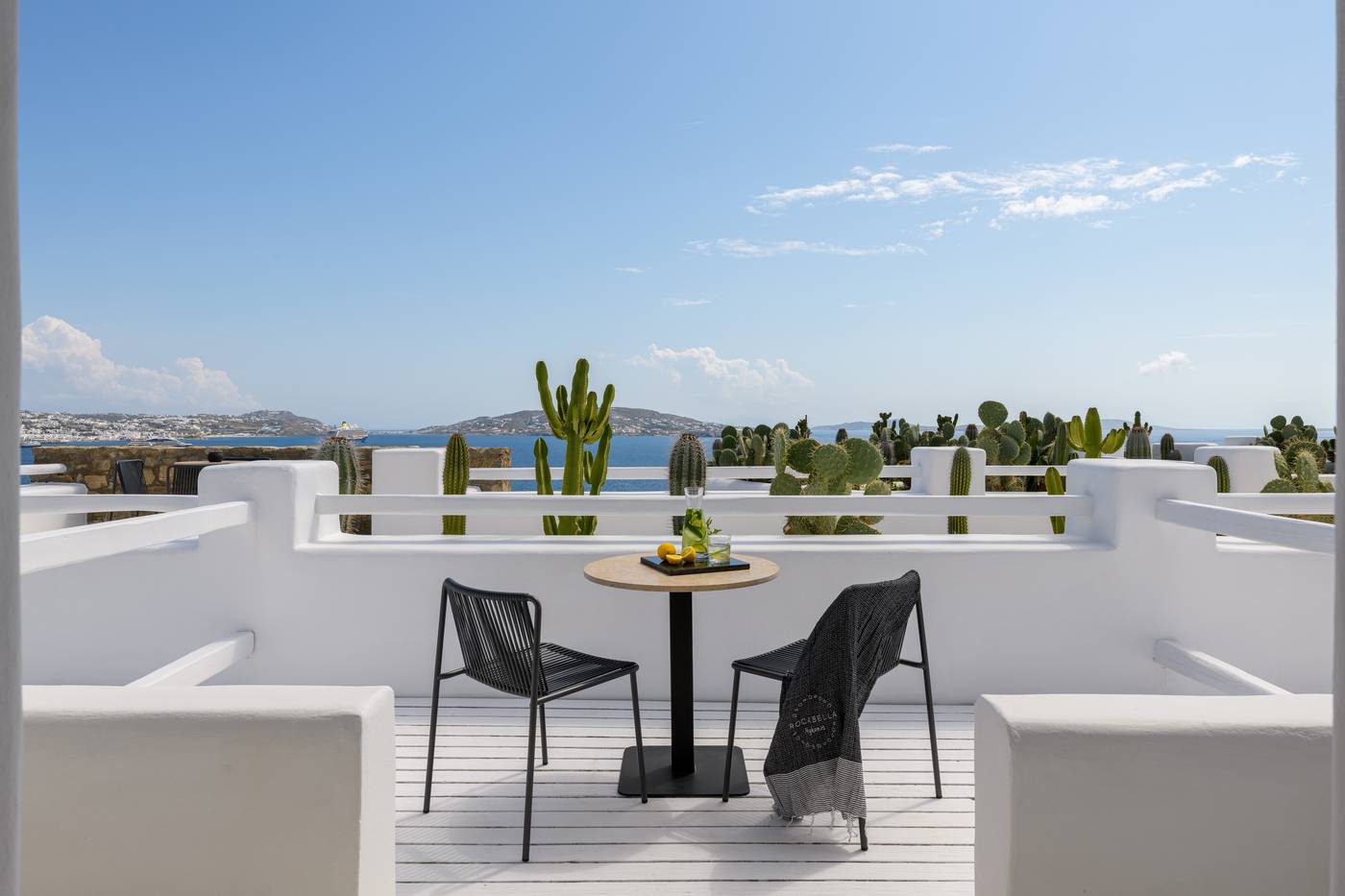 Rocabella-Mykonos-Art-Room-15