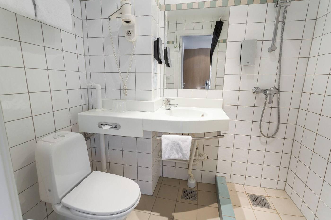 Mercur-Copenhagen-Hotel-Room-46