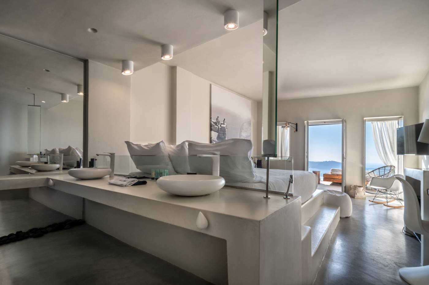 West-East-Suites-Room-31