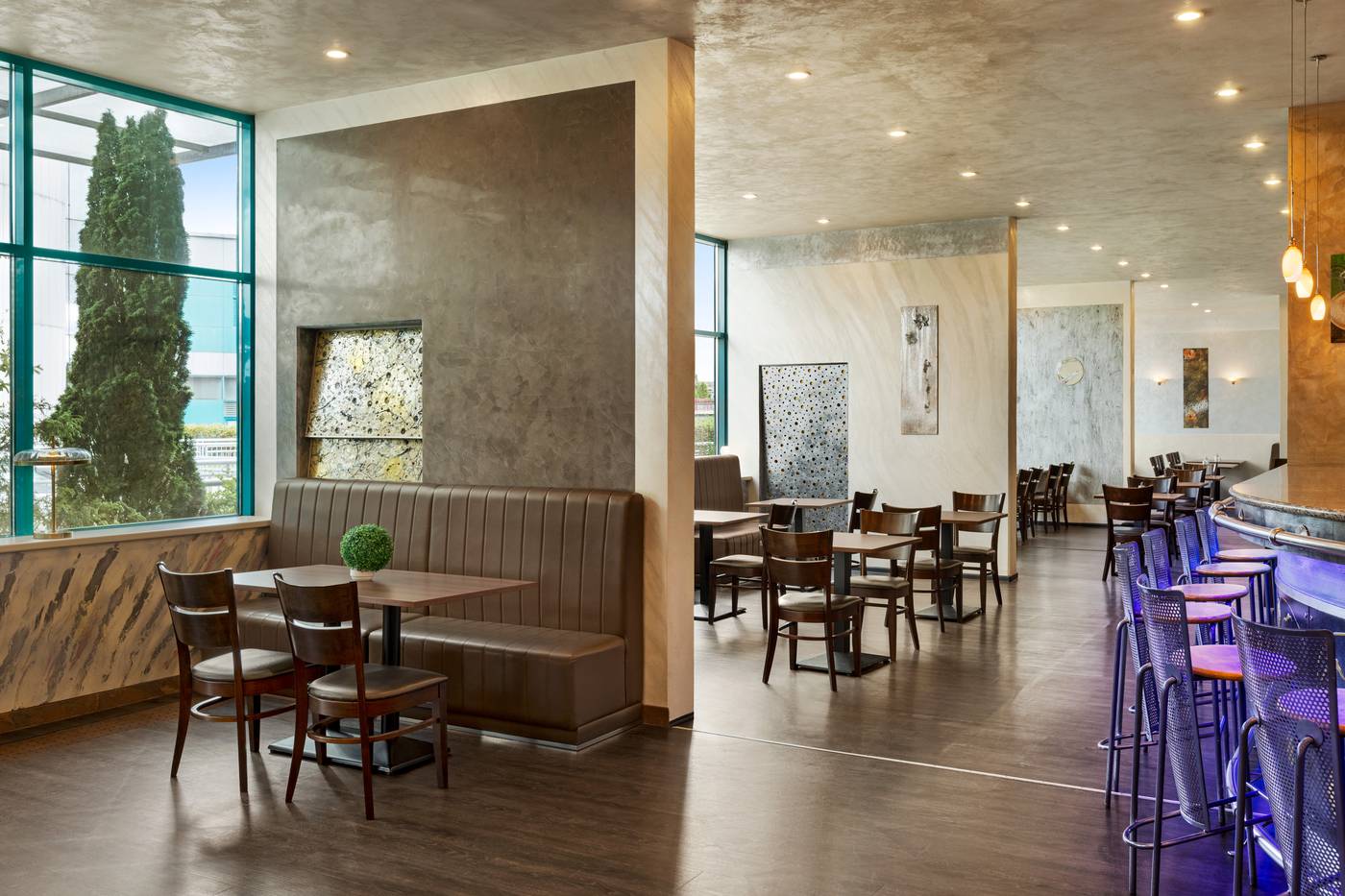 Best-Western-Amedia-Praha-Bar-13