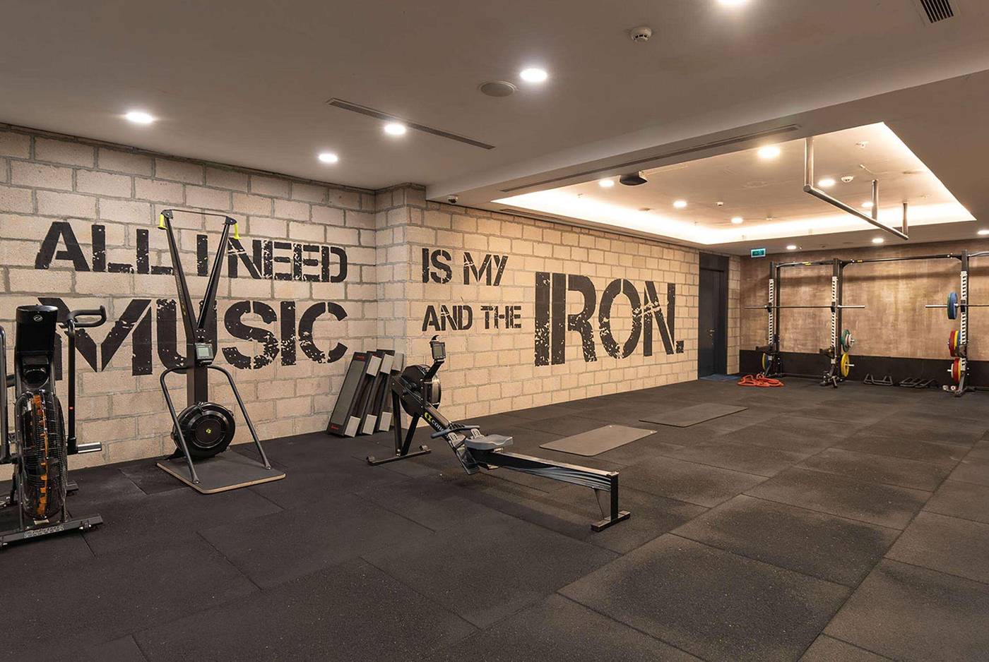 Wyndham-Grand-Istanbul-Kalamis-Marina-Hotel-Sports-and-Entertainment-41