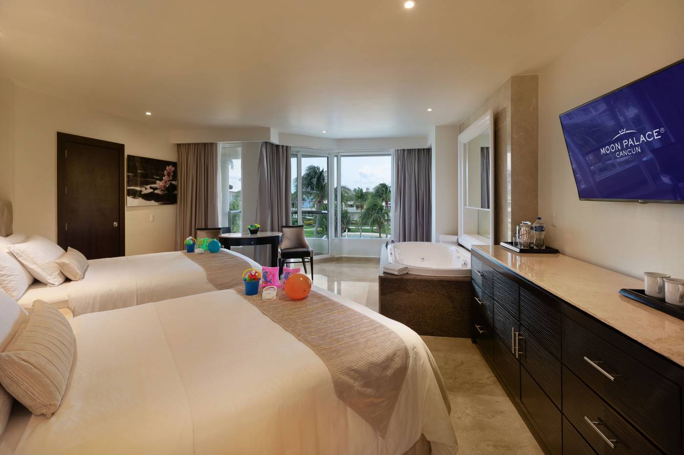 Moon-Palace-Room-38