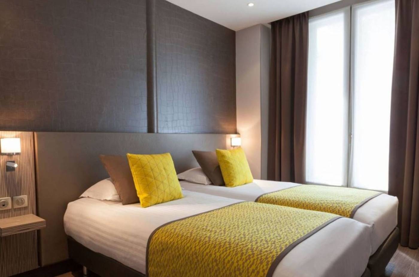 Hotel-Acropole-Room-20