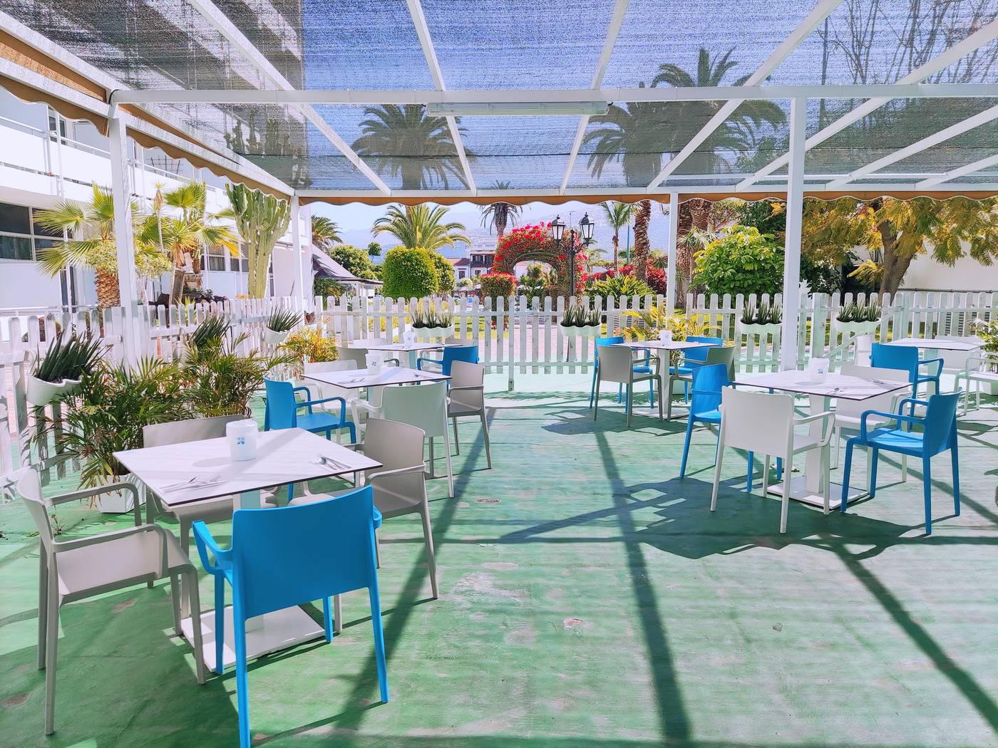 Blue-Sea-Interpalace-Restaurant-13