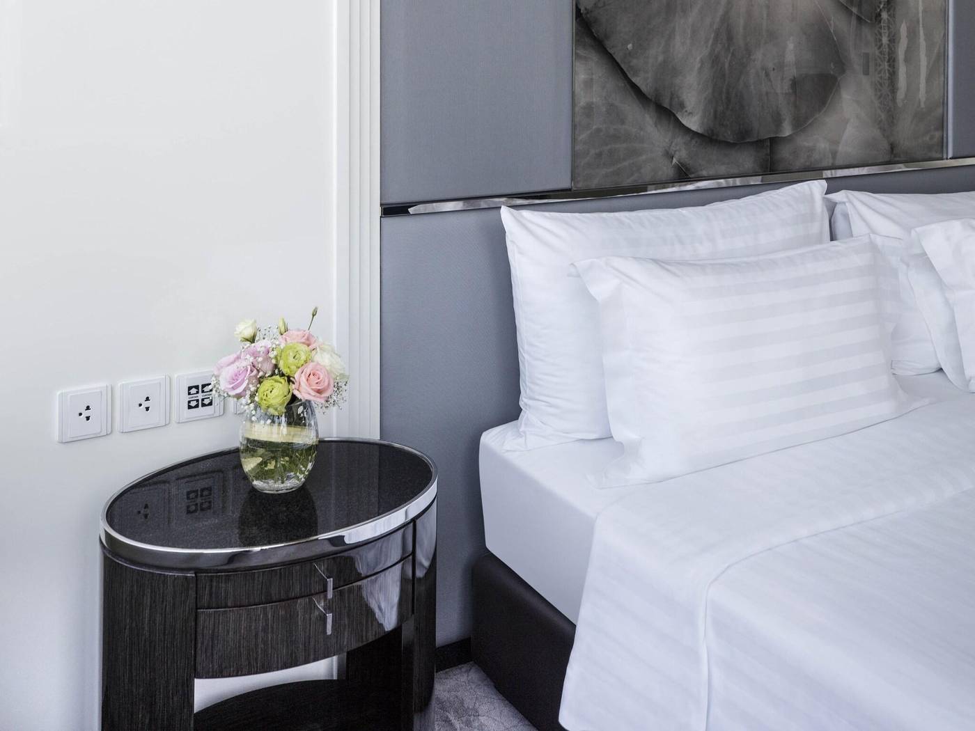 Grande-Centre-Point-Hotel-Terminal-21-Room-26