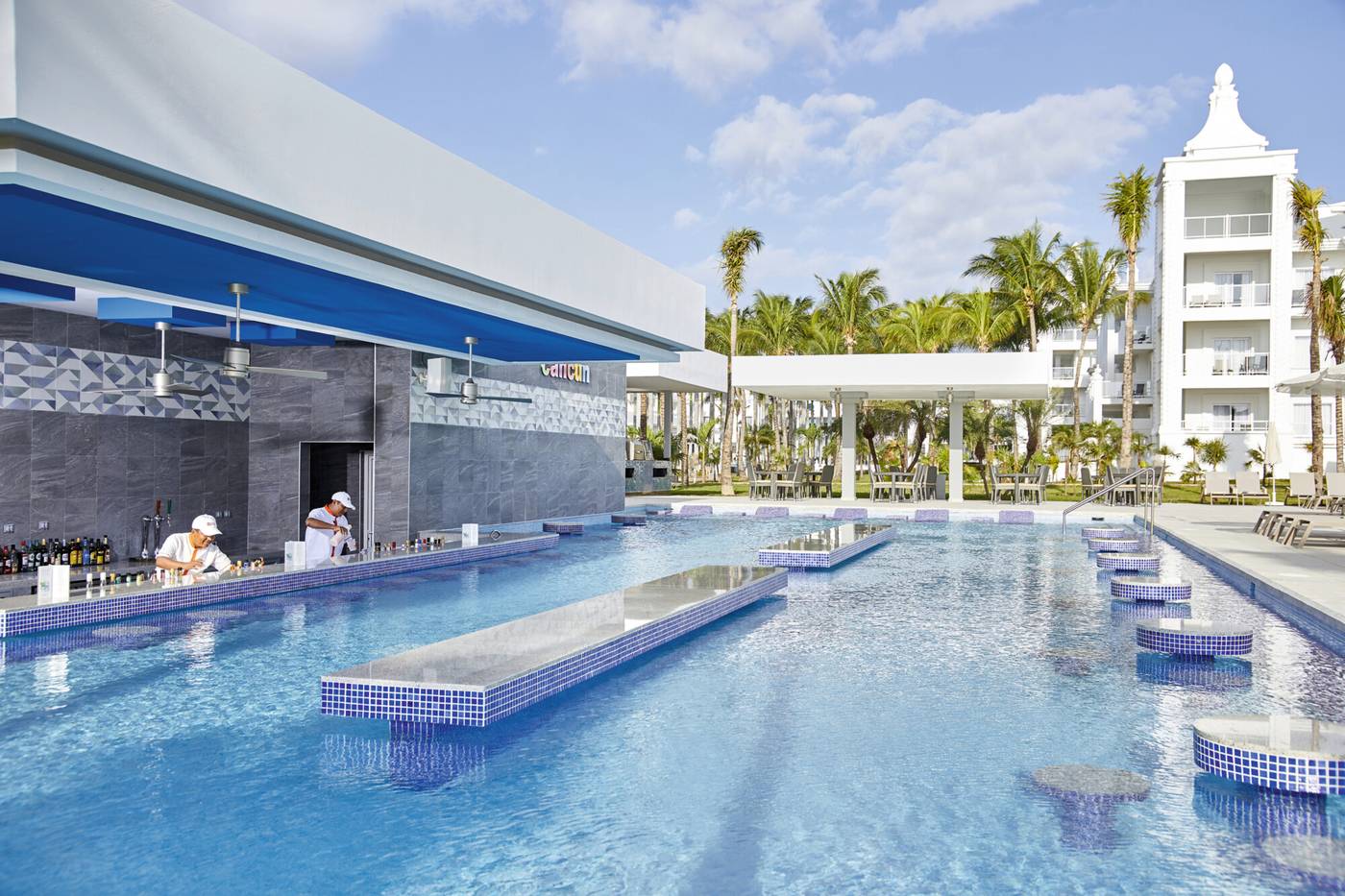 Riu-Palace-Riviera-Maya-All-Inclusive-Bar-5