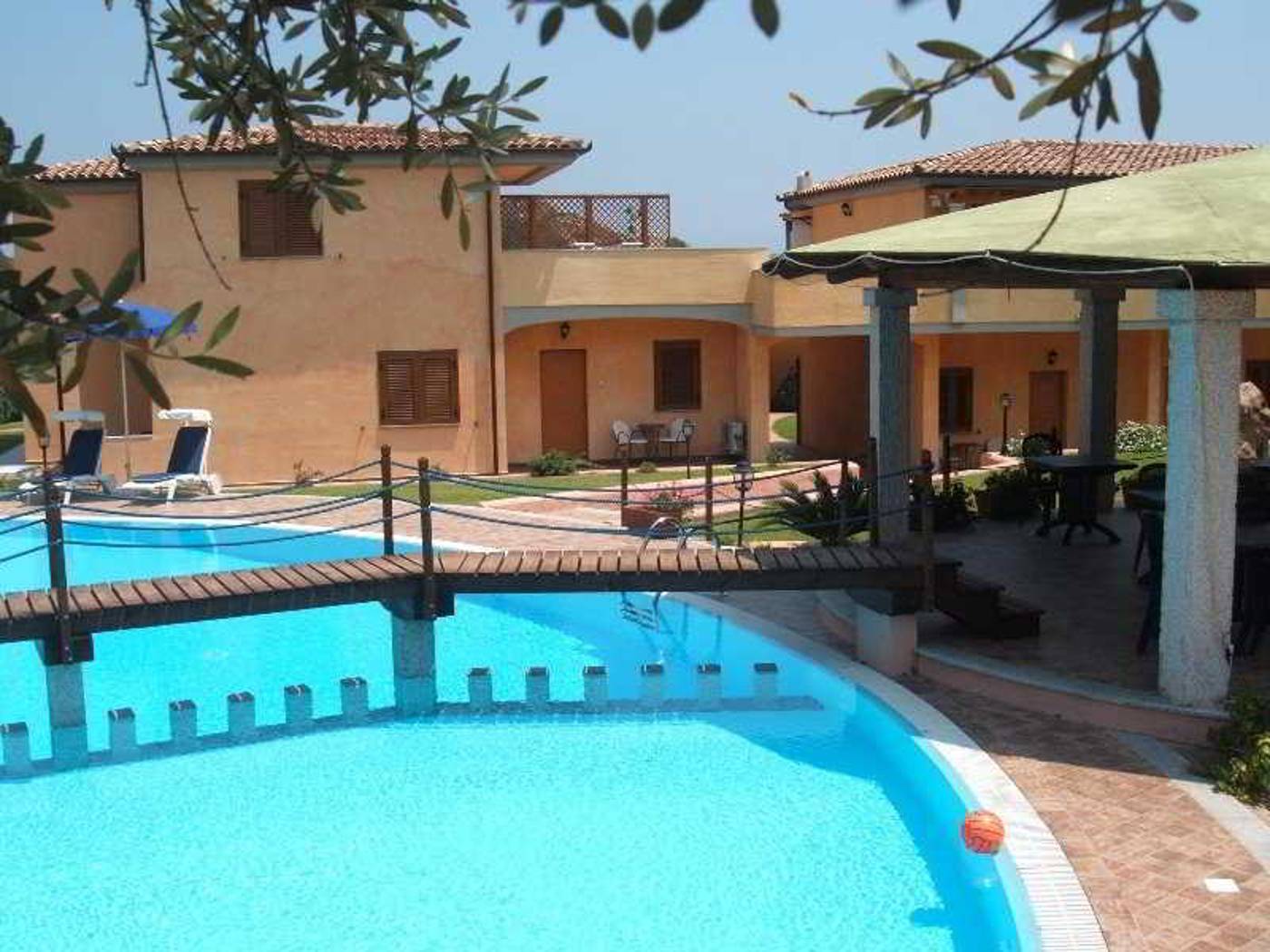 Hotel-Relais-Fenicottero-Rosa-Pool-1