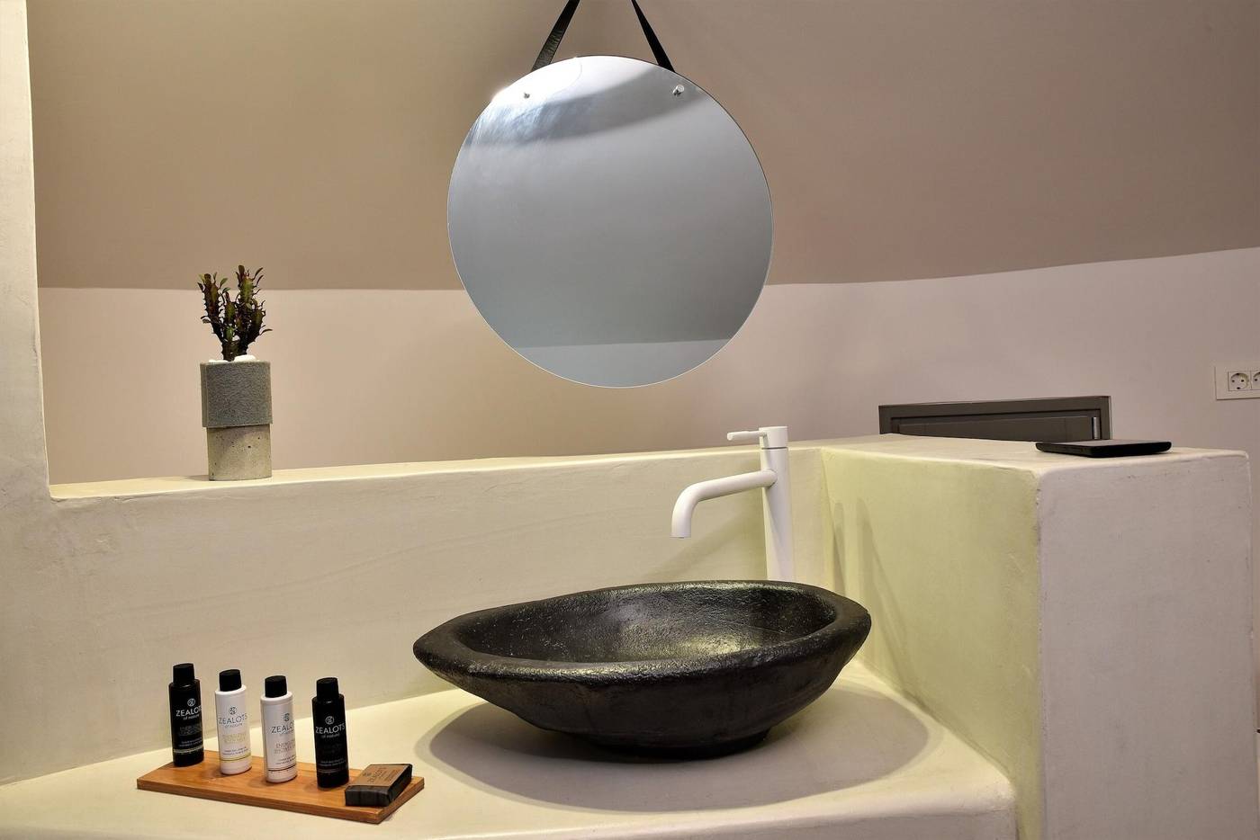 Horizon-Mills-Villas---Suites-Room-59