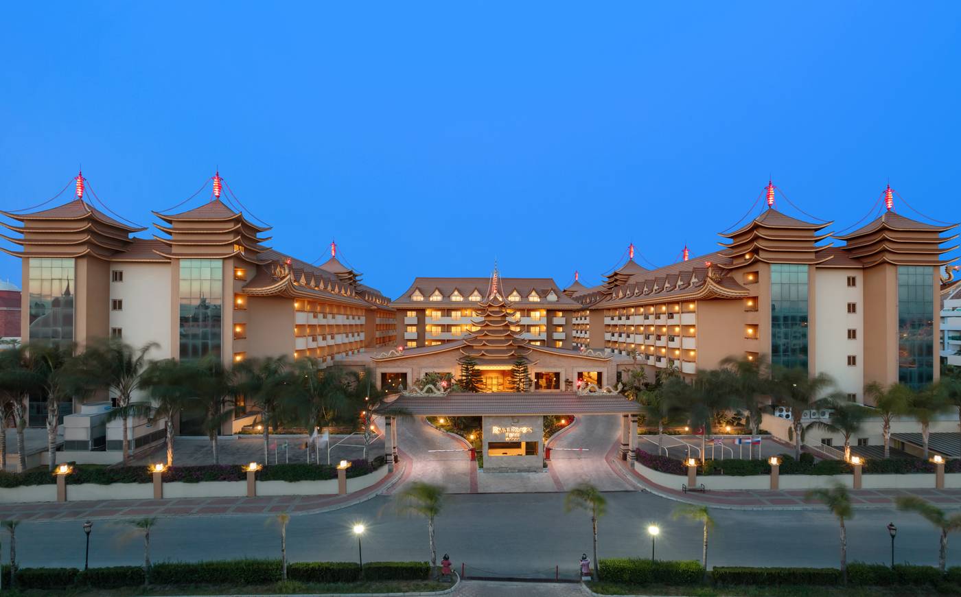 Royal-Dragon-Hotel-General-view-22