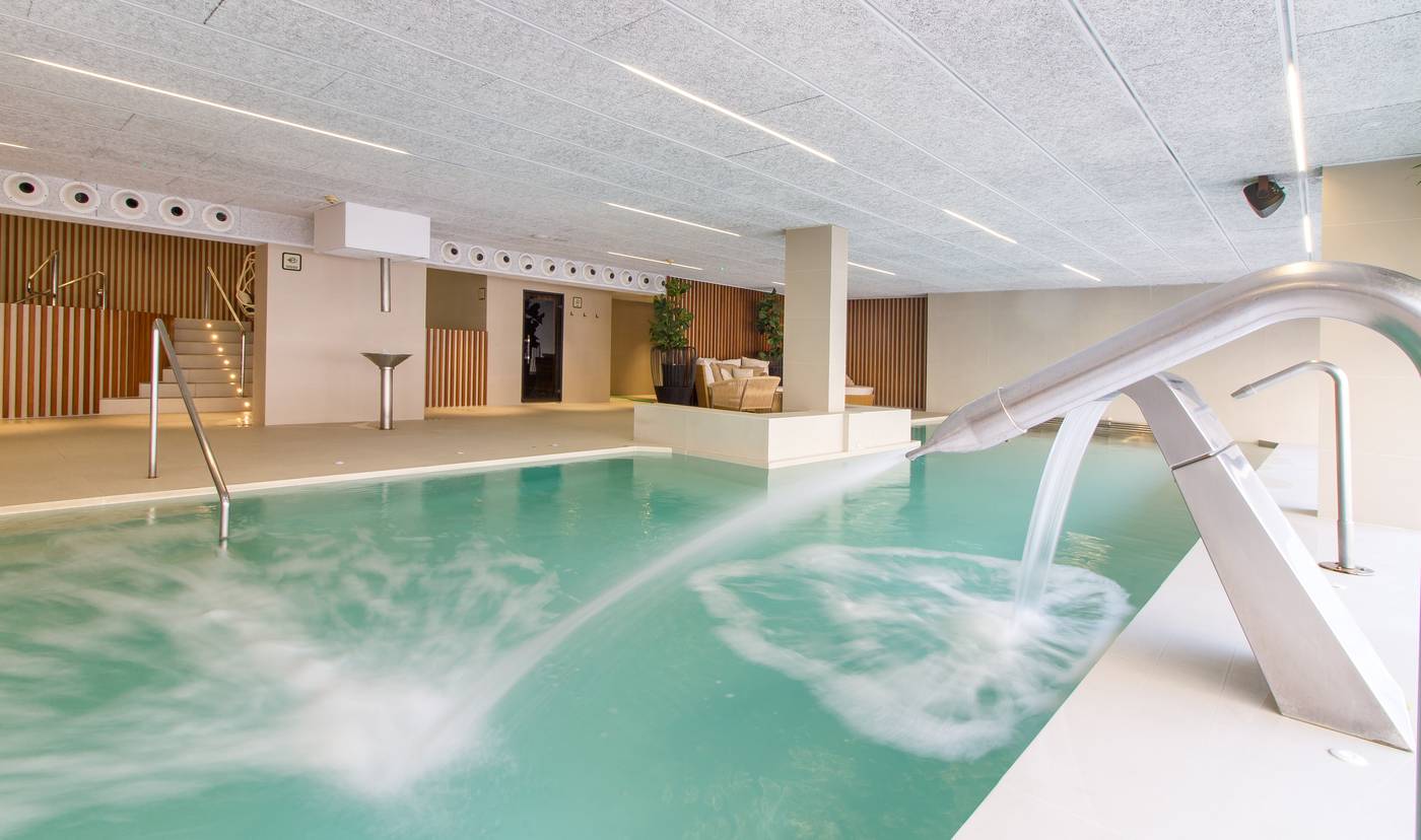 ESTIMAR-Calpe-Apartments-2---Two---Adults-Only--16---Sports-and-Entertainment-36