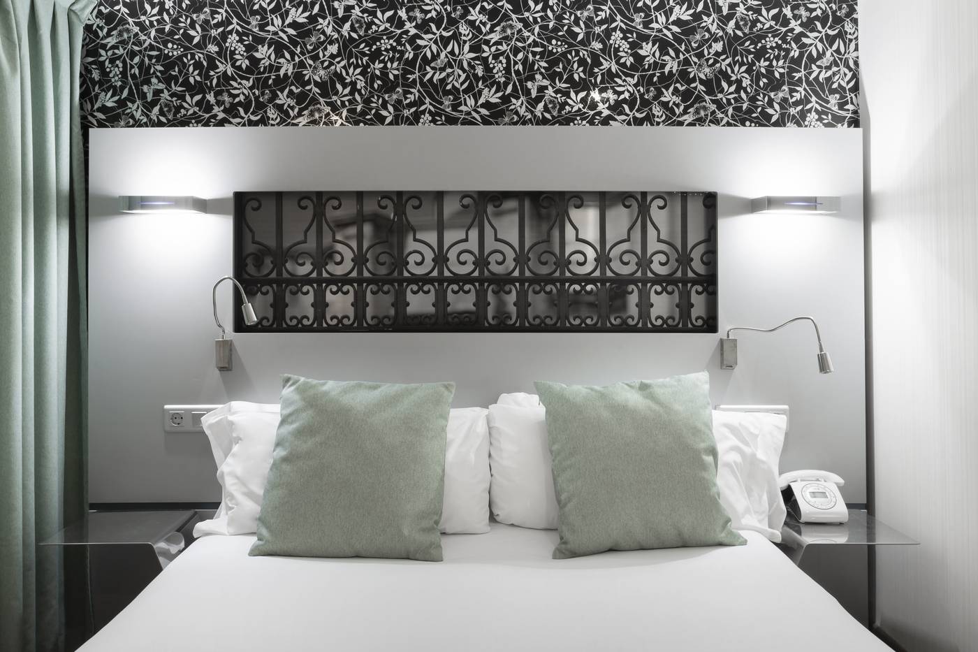 Petit-Palace-Plaza-Mayor-Room-12