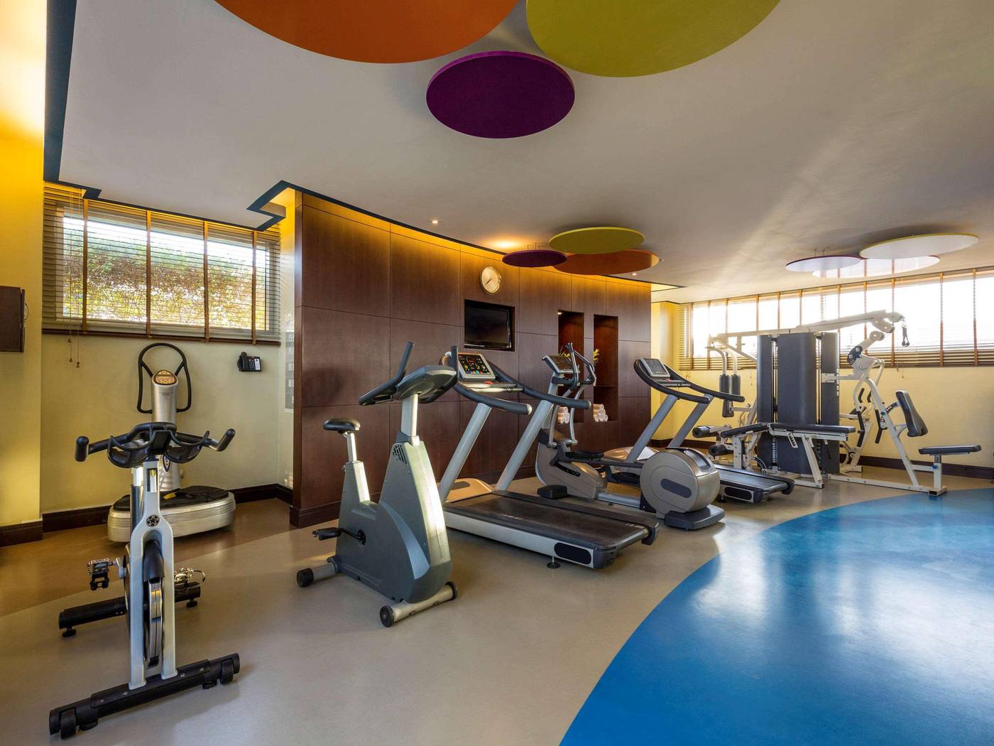 Novotel-Suites-Mall-Avenue-Dubai-Sports-and-Entertainment-57