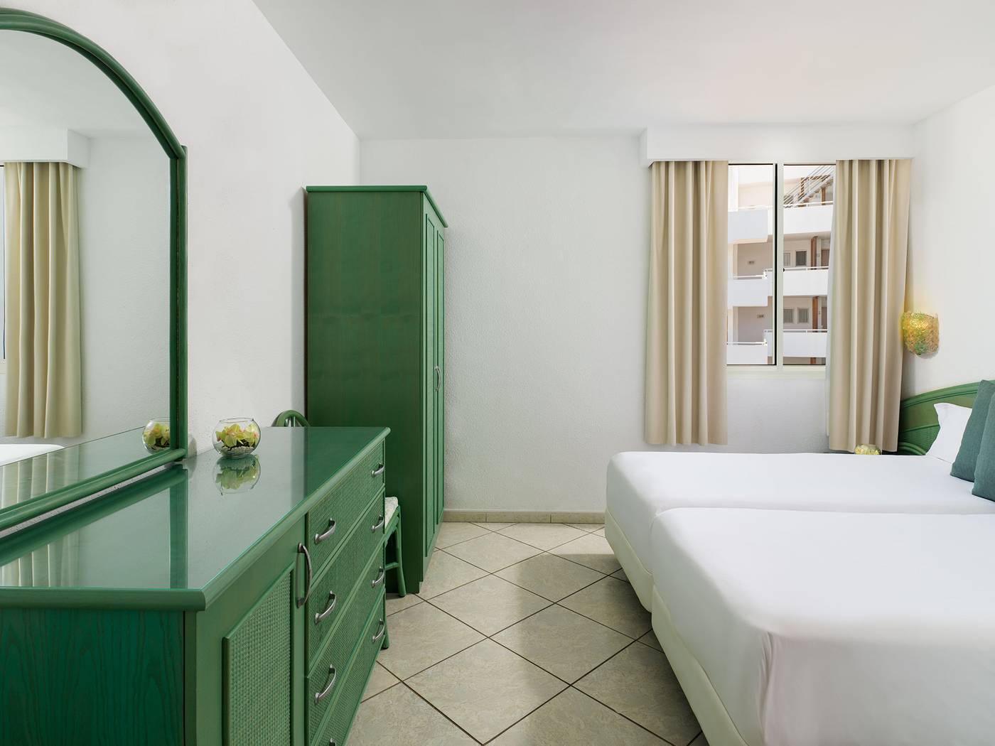 Esquinzo-Monte-del-Mar-Room-23