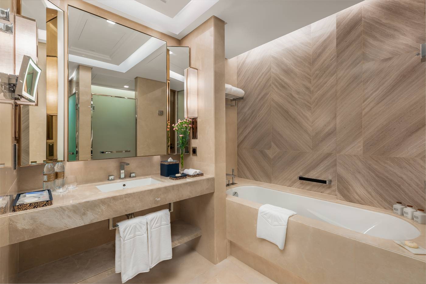 Taj-Exotica-Resort---Spa--The-Palm-Dubai-Room-39