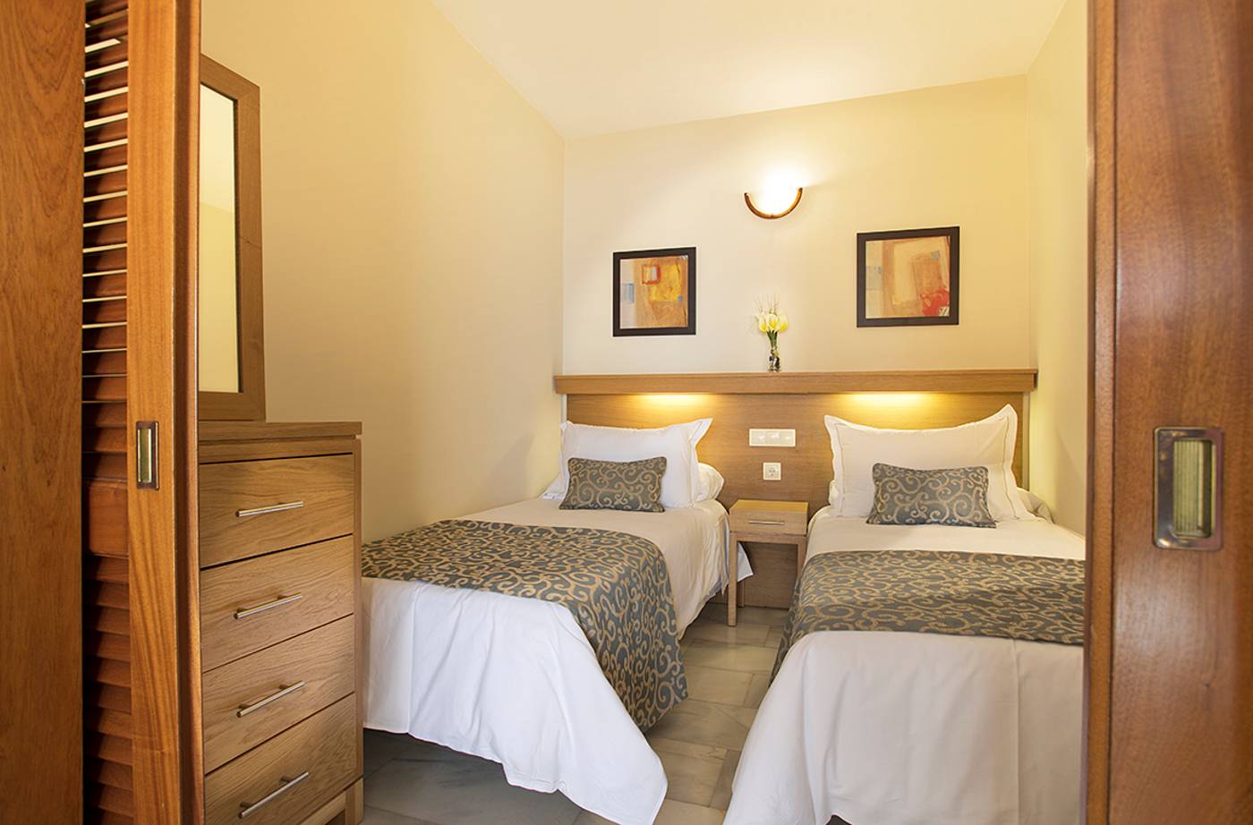 Sunset-Beach-Club-Room-25