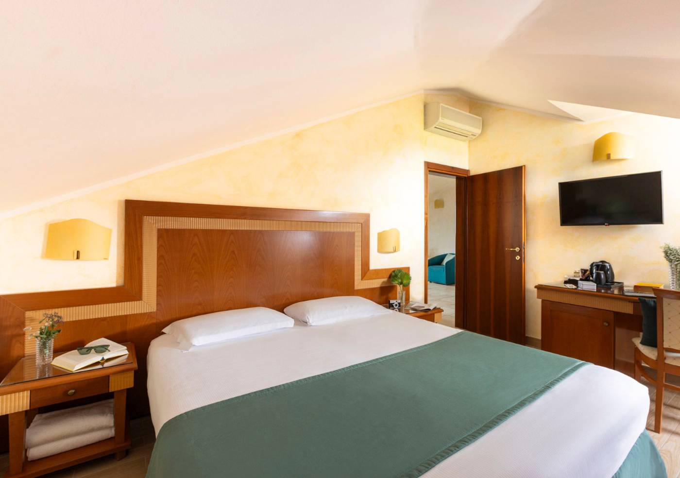 Venezia-2000-Room-28