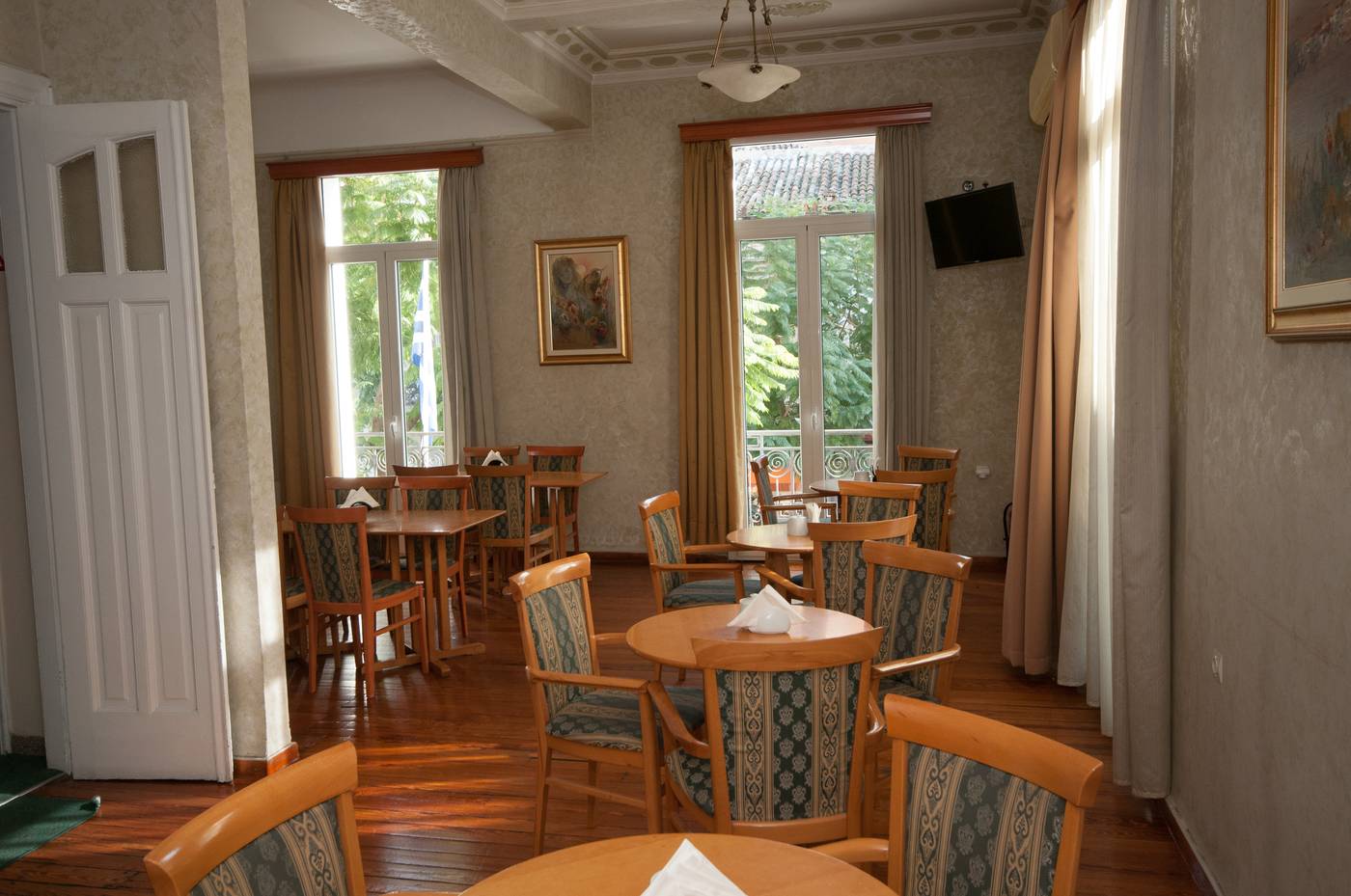 Cecil-Hotel-Athens-Restaurant-17