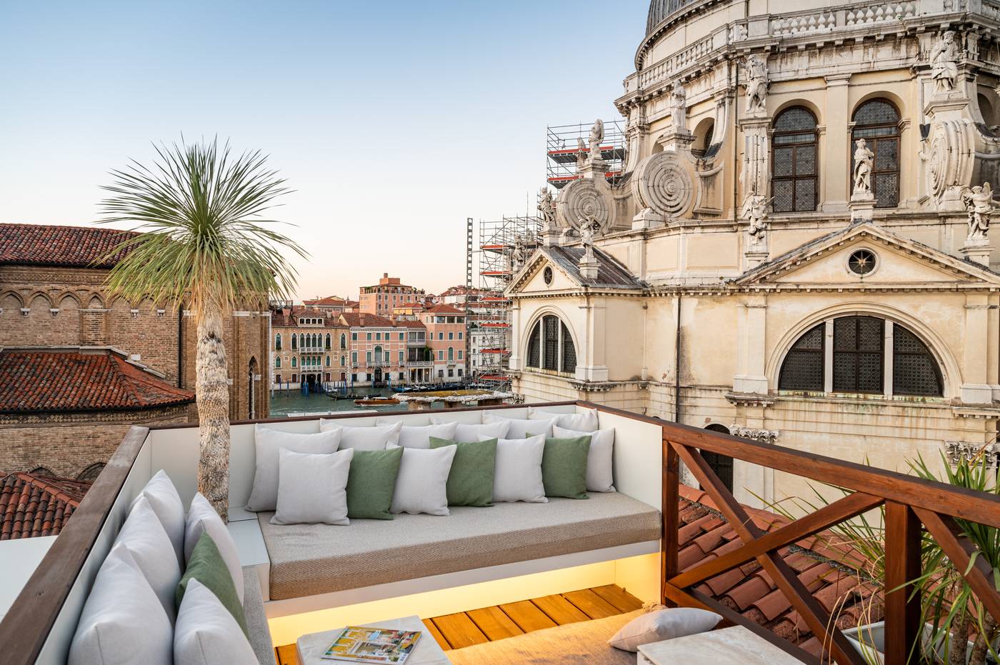 Ca--Maria-Adele-Room-2