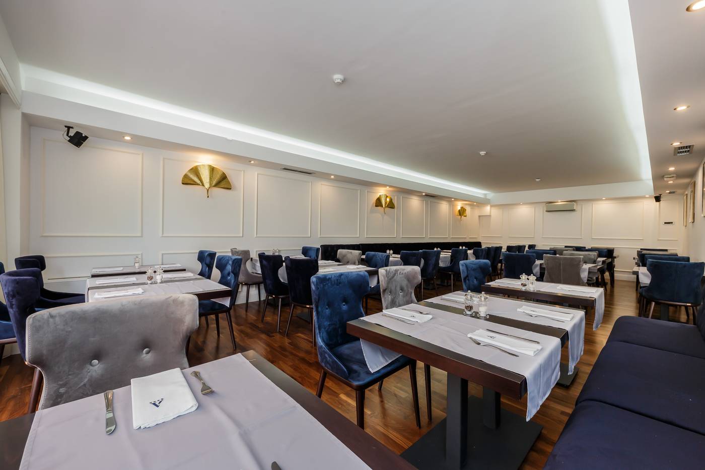 Art-Hotel-Restaurant-47