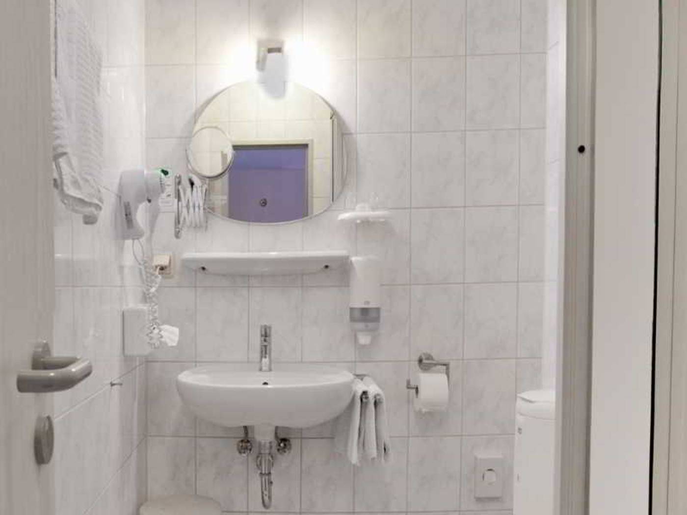 Hotel Burgschmiet Gmbh-Germany-NURNBERG-General view-5