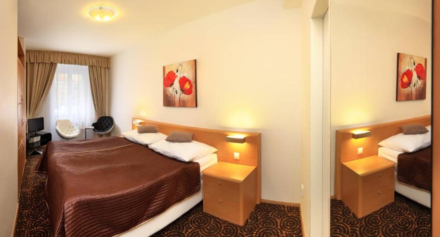 Salvator-Superior-Apartments-Room-19