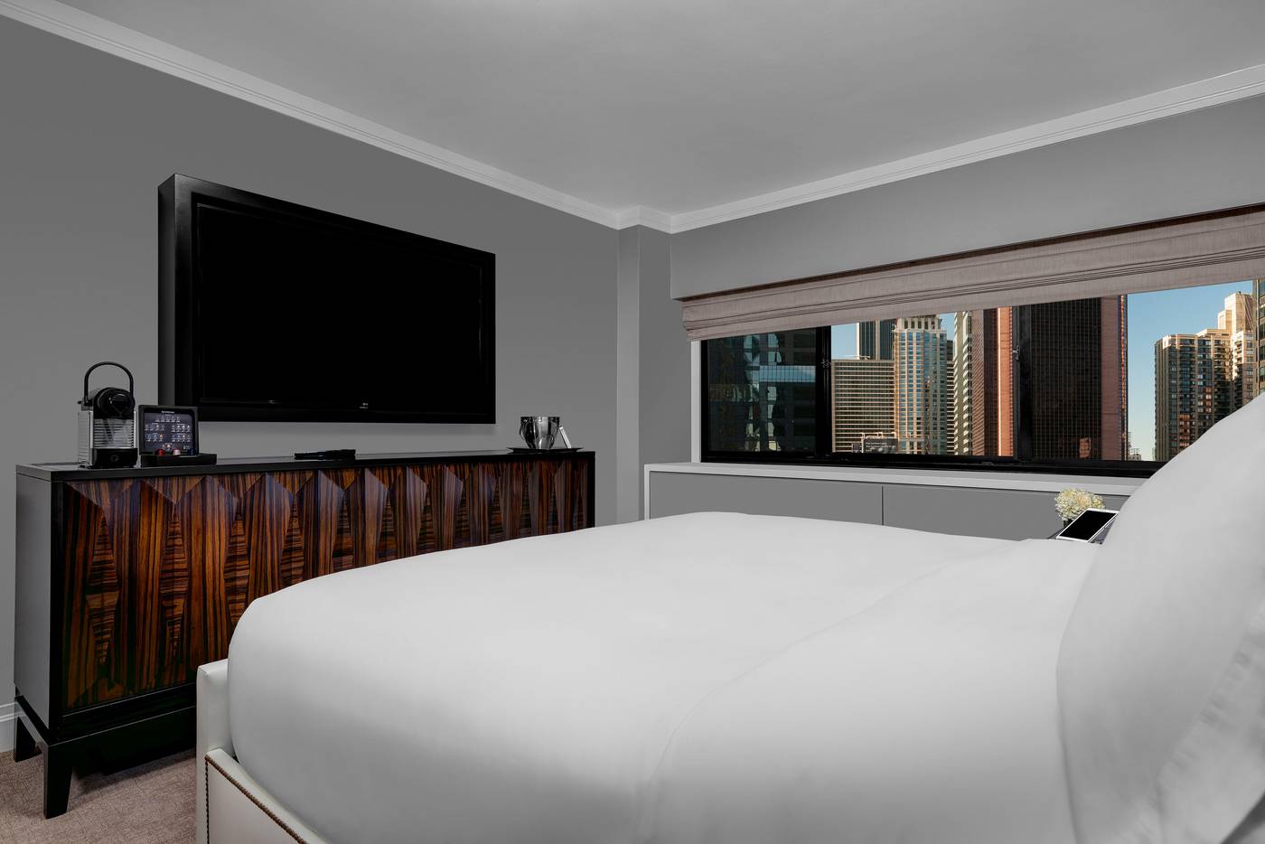 The-Manhattan-at-Times-Square-Hotel-Room-45