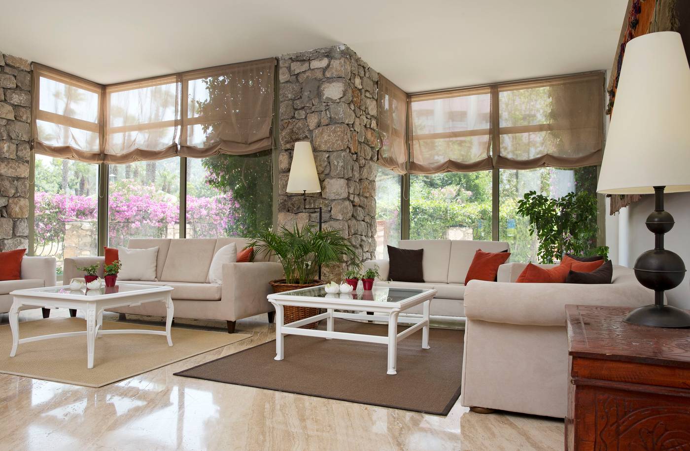 Marti-La-Perla---Adult-Only-Lobby-34