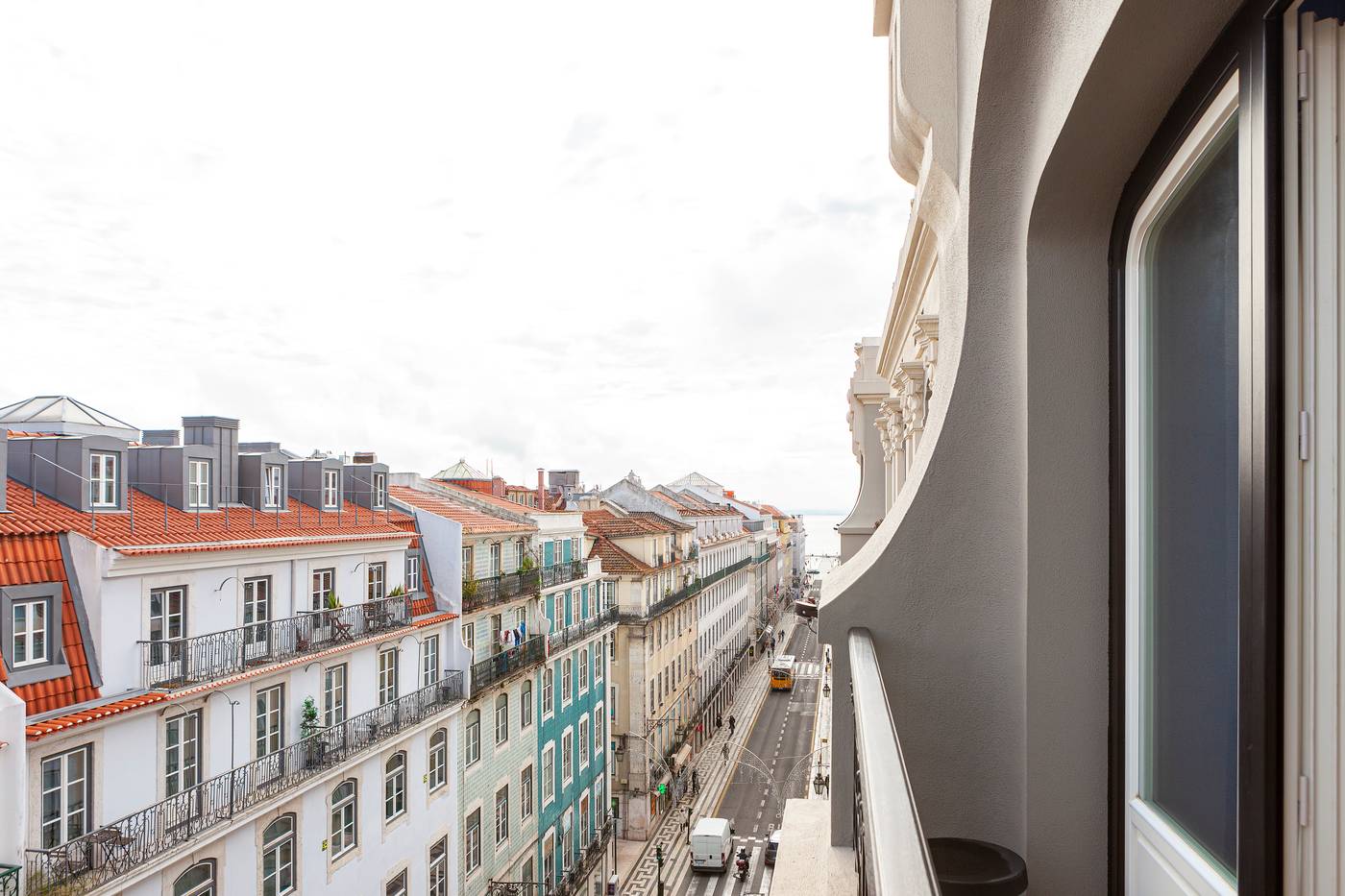 Art-Legacy-Hotel-Baixa-Chiado-Room-4