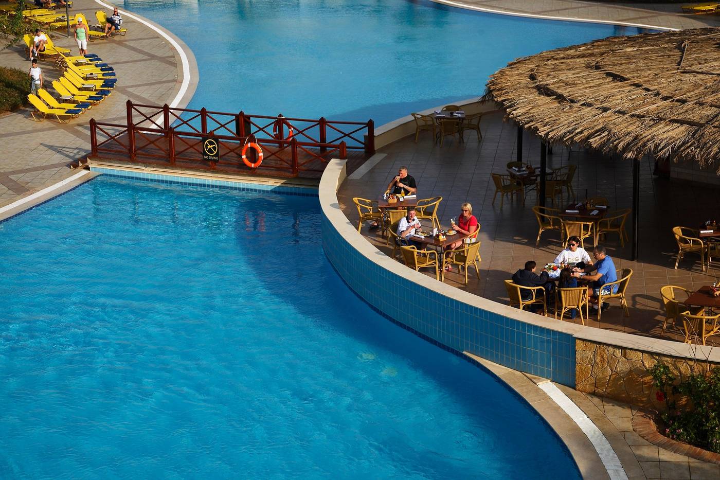 Jaz-Mirabel-Park-Bar-12