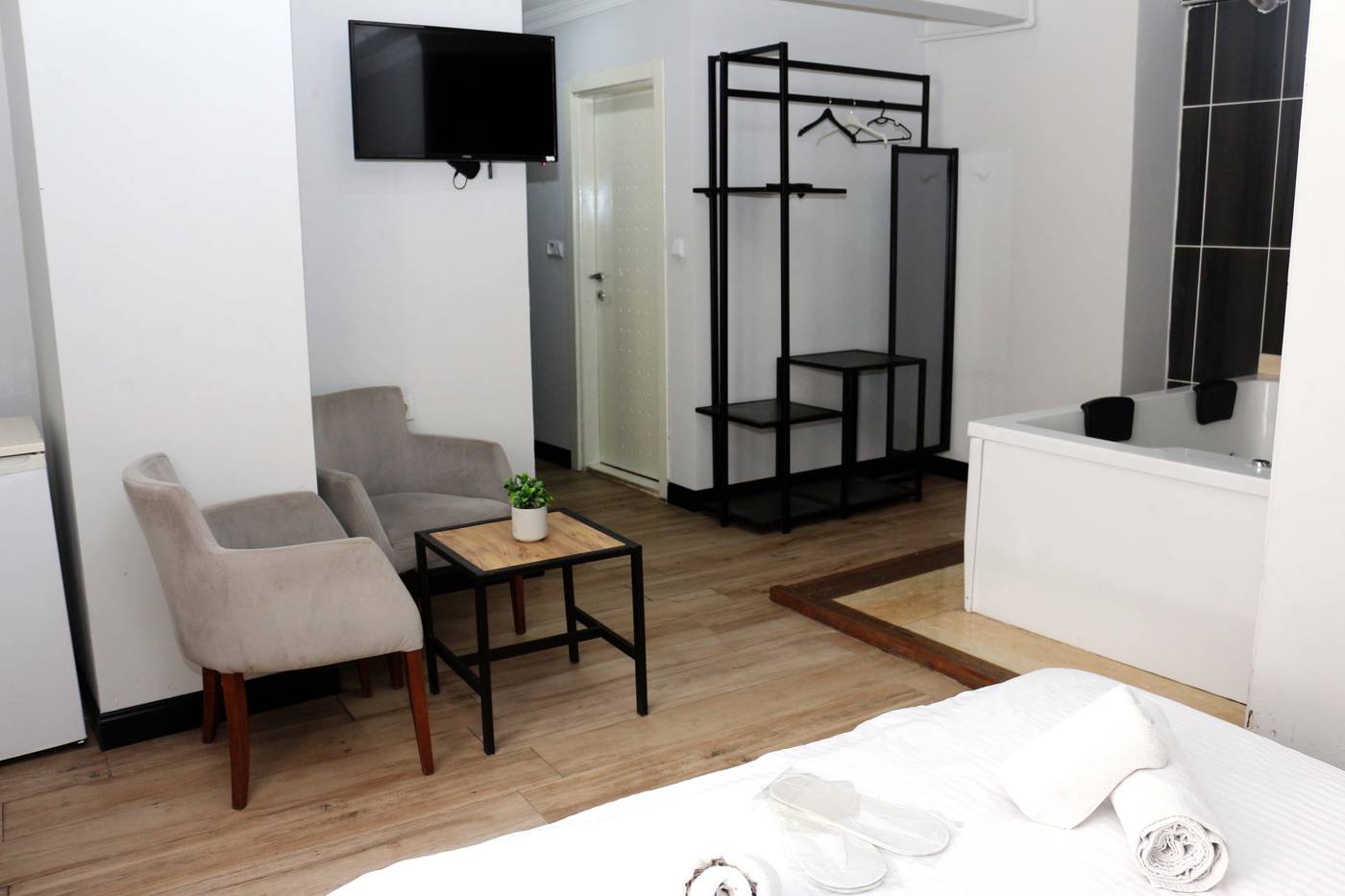 Avist-Hotel-Room-19