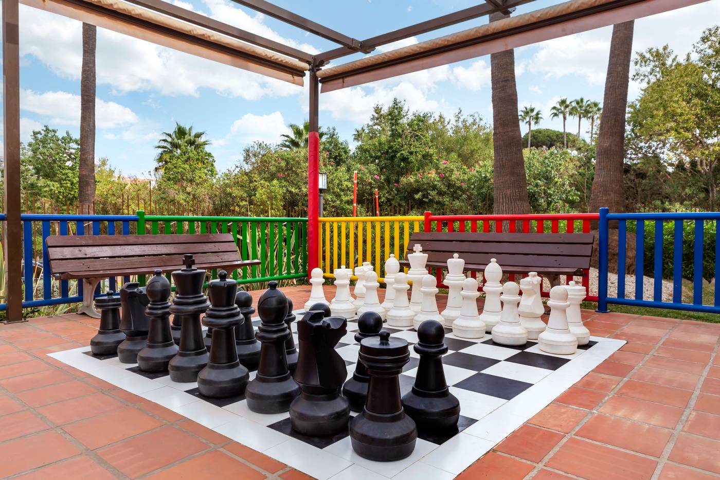 Los-Amigos-Beach-Club-Sports-and-Entertainment-37