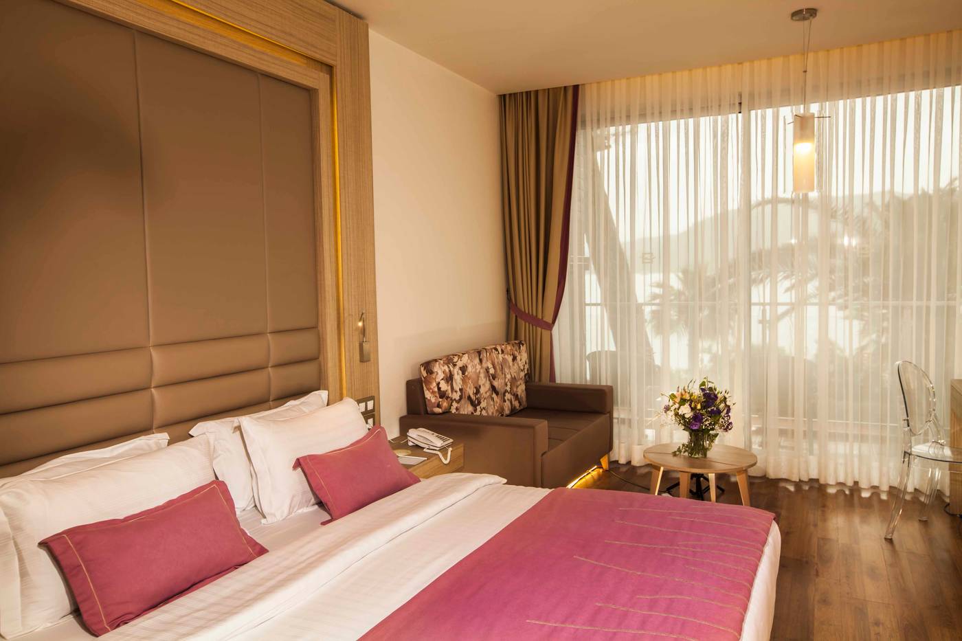 Orka-Lotus-Beach-Room-28