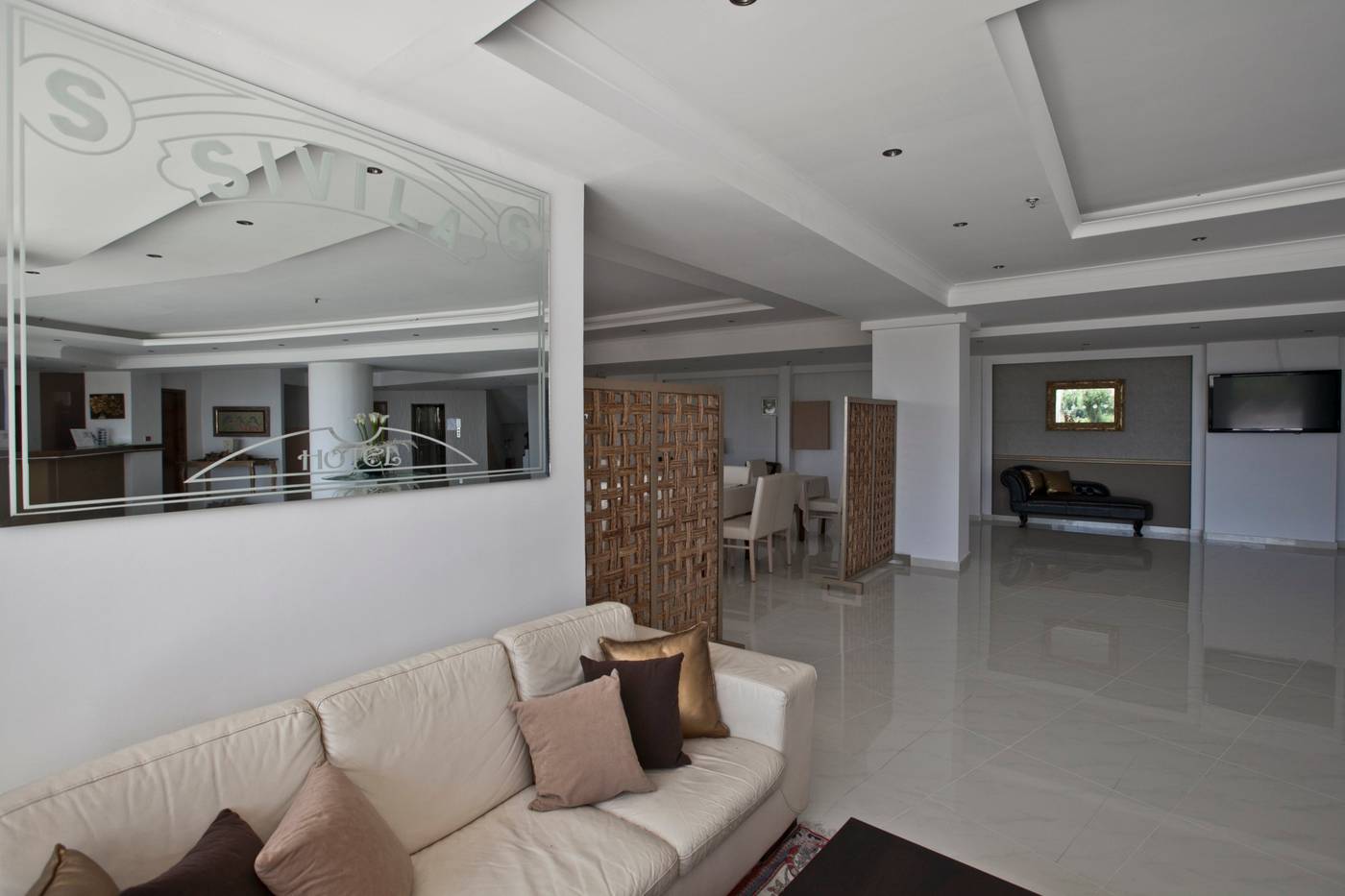 Sivila-Hotel-Lobby-25